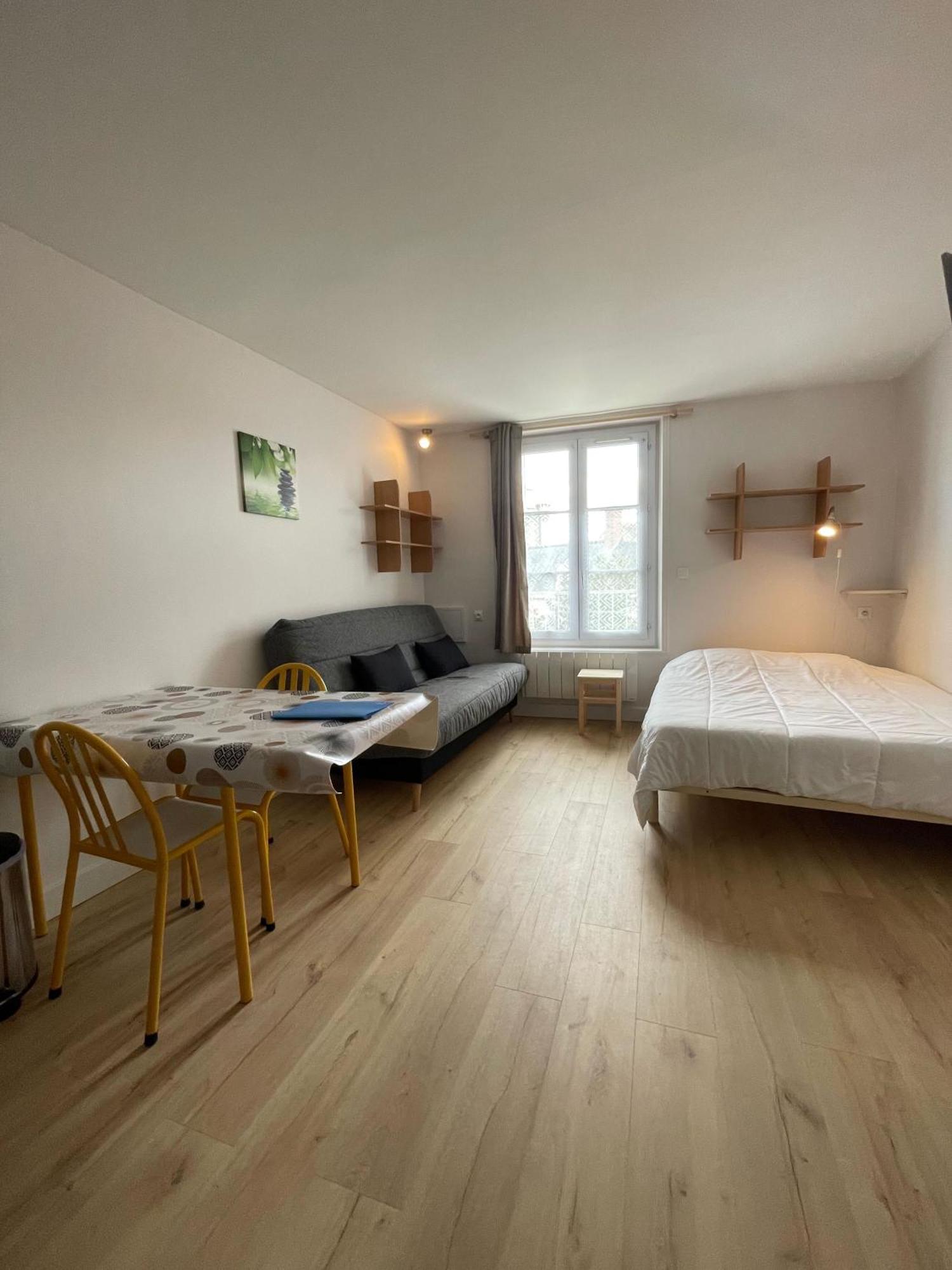 Meuble De Tourisme Dans Parc Arbore 1000M2 - Sejour-La-Roche Eperon La Roche-Posay Værelse billede